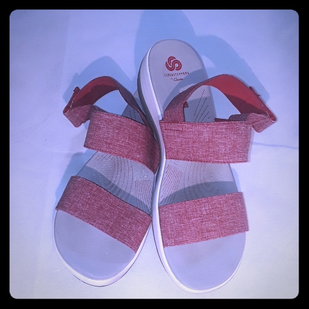 Clark's Cloudsteppers womens  Red size11 M